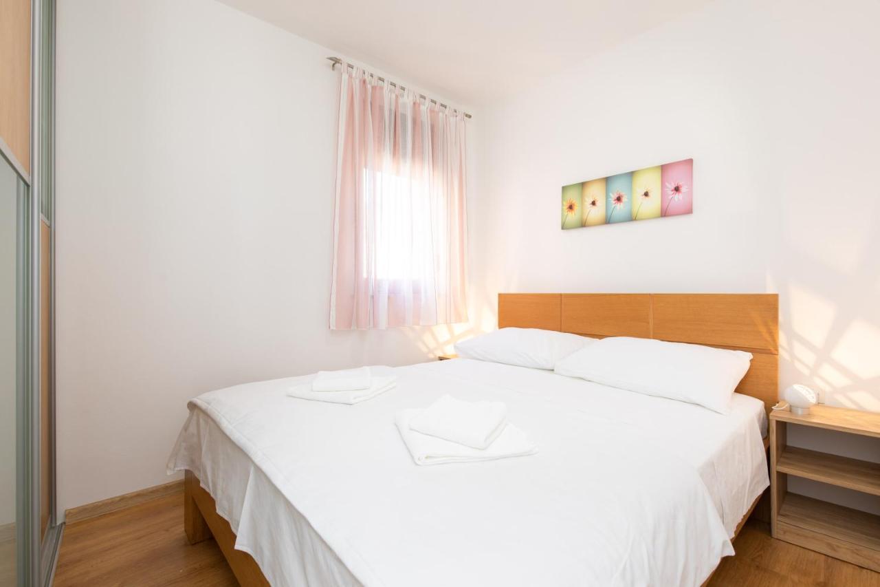 Apartment Julijana Krk Town Bagian luar foto