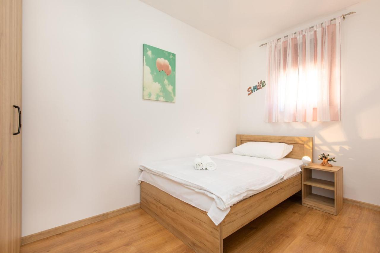 Apartment Julijana Krk Town Bagian luar foto