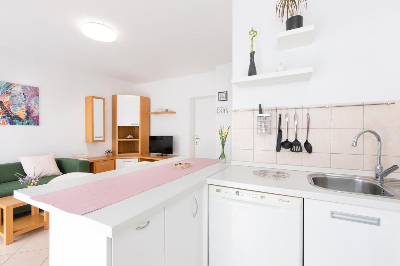 Apartment Julijana Krk Town Bagian luar foto