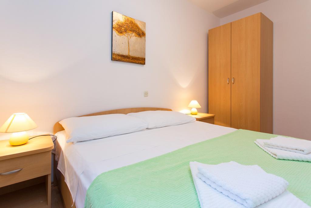 Apartment Julijana Krk Town Bagian luar foto